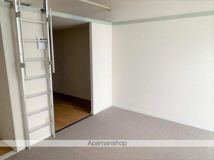 レオパレスサンメッセ[1K/23.18m2]の収納