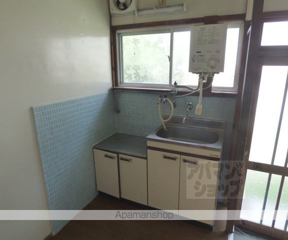 修学院坪江町貸家の内装写真