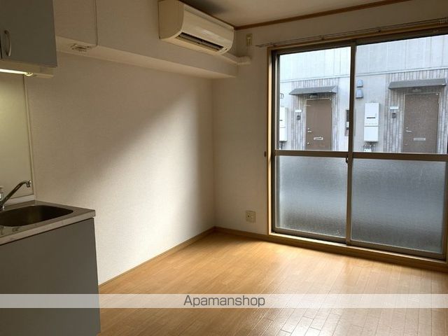 CASAJR箱崎 A棟の内装写真
