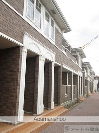 ピアチェーレⅡ[1LDK/46.49m2]のエントランス1