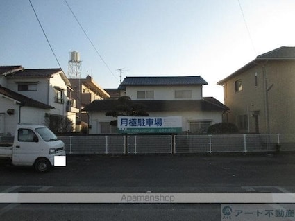 アルト小栗[1R/29.88m2]の駐車場