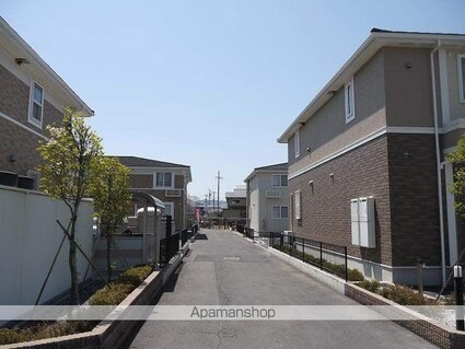 トゥー・ル・モンドＣ[1LDK/42.37m2]のエントランス