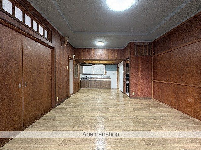 己斐上1丁目戸建ての内装写真
