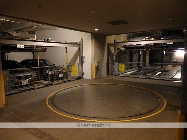 チェスターコート御茶ノ水[1K/25.92m2]の駐車場
