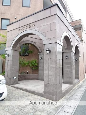 ティアラ植松の玄関写真