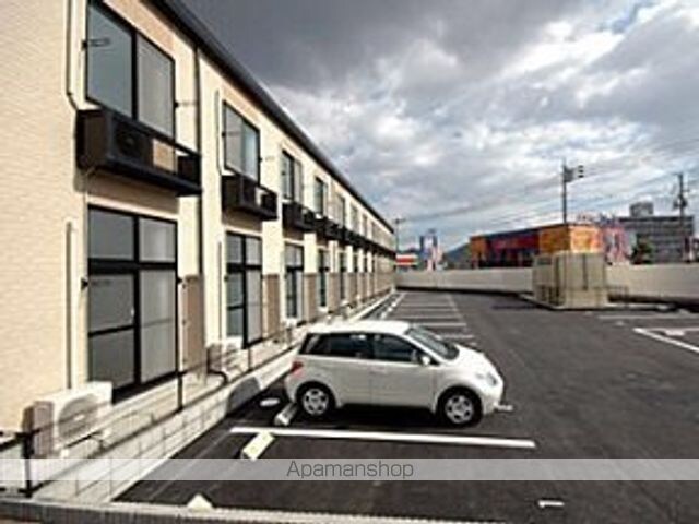 レオパレスＲ２５０岡山東[1K/20.28m2]の駐車場2
