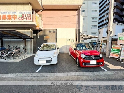 大手町ジョア[1R/21.83m2]の駐車場