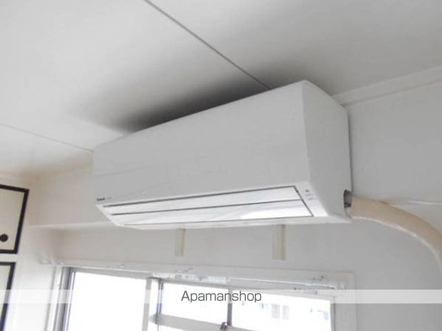ビレッジハウス新開1号棟の内装写真