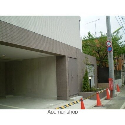 サンピエス桜新町[1LDK/38.97m2]の駐車場