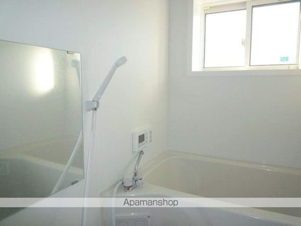 ジオ・イースト[3K/48m2]のバス