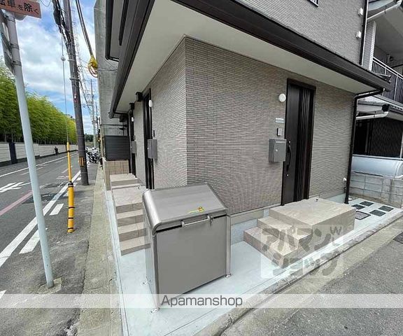 グレース二条の玄関写真