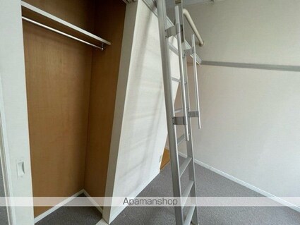 レオパレスコマクサ[1K/20.28m2]の収納2