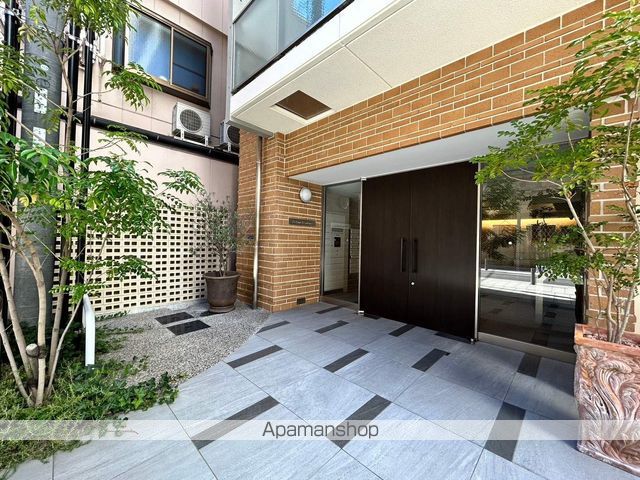 Y&RINO RESIDENCEの玄関写真