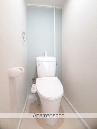和歌山県和歌山市十二番丁[2K/53.3m2]のトイレ