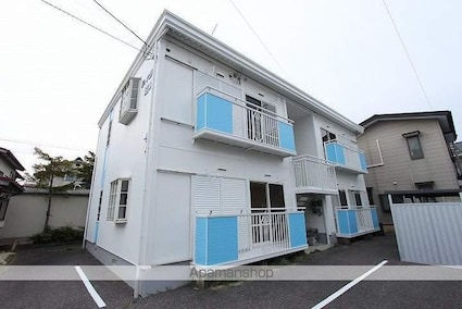 ハイツ湖畔[3K/41.89m2]の外観1