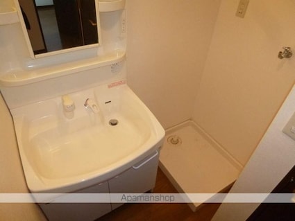 ファミールＤＡＮ[3LDK/66.08m2]の洗面所