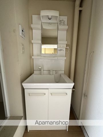 ヴィラナリー川津1号棟の内装写真