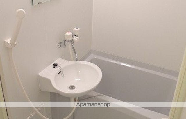 レオパレス栗山の内装写真