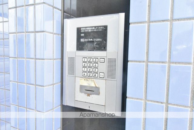 グランメール南郷通12の玄関写真