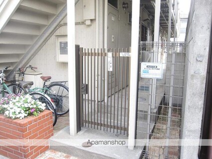 東京都中野区本町６丁目[1K/17m2]のエントランス