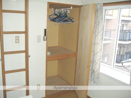 ヴィラ滝沢女鳥羽[1K/19m2]の収納