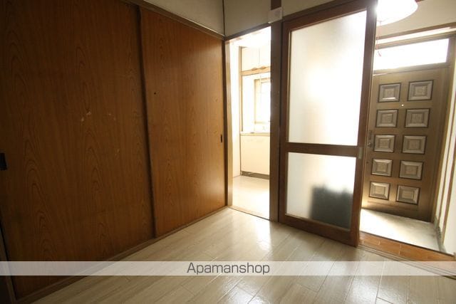 島江町2-2-8の内装写真