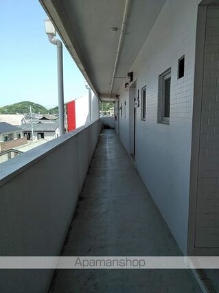 和歌山県和歌山市西浜３丁目[2LDK/62m2]の共用部1