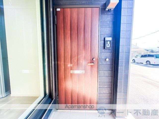 エトワール プレジーの玄関写真