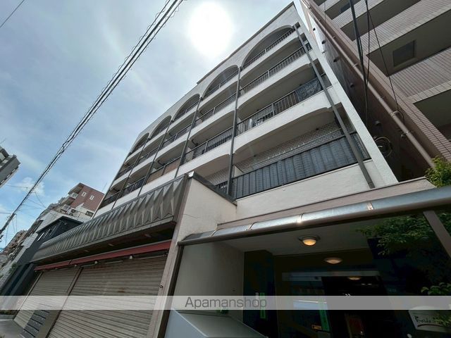 小出マンションの外観写真