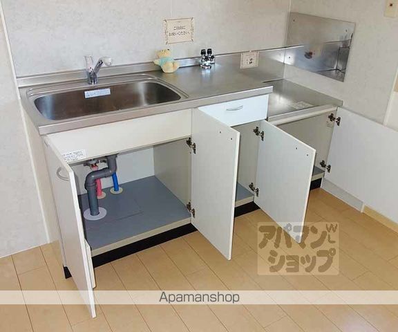 アドラブール岩井の内装写真
