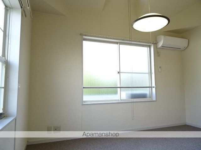 パレス東名IIIの内装写真