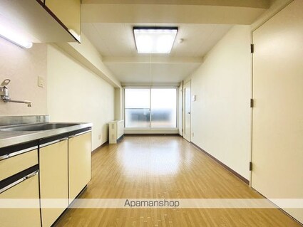 ロイヤルガーデンＡ[1DK/41m2]のリビング・居間