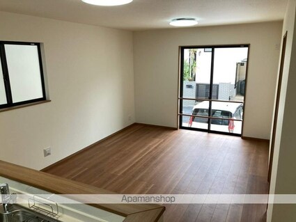 Ｓｕｍａｉ－ｔｏ船橋市三咲０１[2SLDK/81.77m2]のリビング・居間