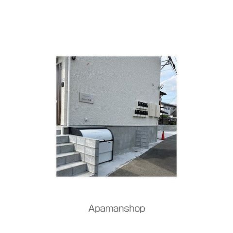 MQUARTO梅郷Iの玄関写真