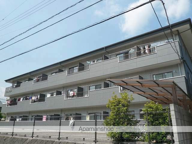 スリーエイトの外観写真