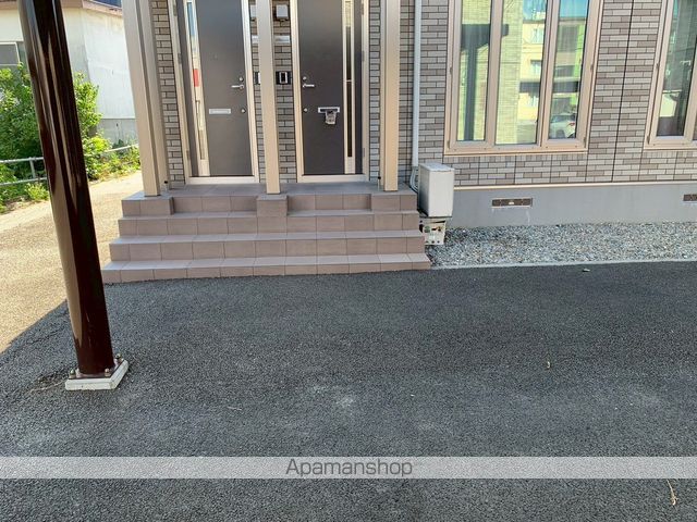 グランハイムフジヤA棟の玄関写真