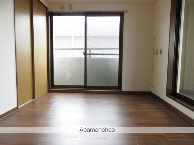 中央ハイツ海老塚の内装写真
