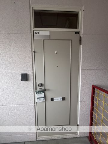 カラーズBの内装写真