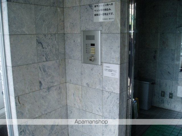 マイン中島公園の玄関写真