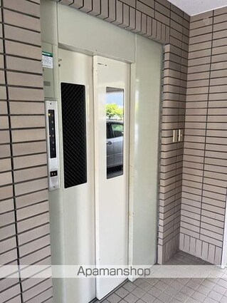和歌山県和歌山市橋丁[1K/17.1m2]のロビー