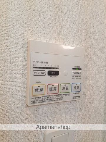 グランクリュ佐古 WESTの内装写真