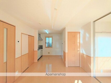 ルージュモア・ルージュコート　コート[2LDK/49m2]のリビング・居間