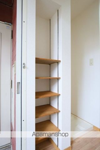 レッドフラッツ成城の内装写真