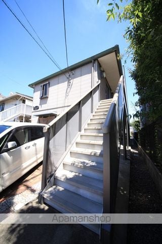 ハイビスカスの玄関写真