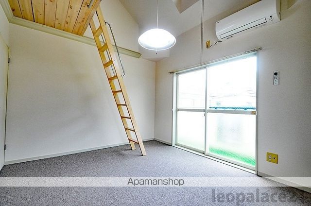 レオパレスリヴェール杉原の内装写真