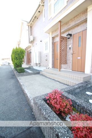 カーサ Aの玄関写真