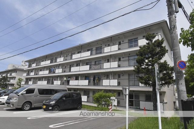 札幌西月寒団地3号棟の外観写真