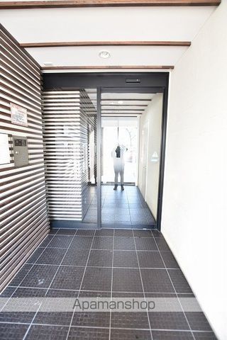 N28セントラルビルの玄関写真