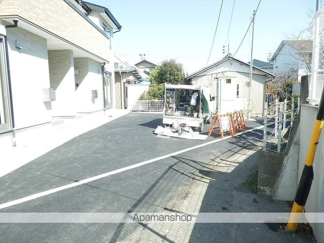 メゾネットハウス広沢の外観写真