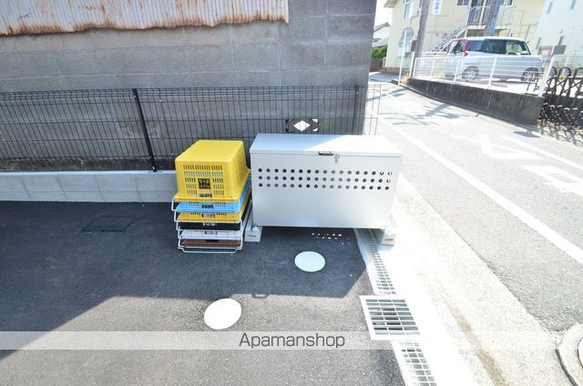 R−GARAGE助信の外観写真